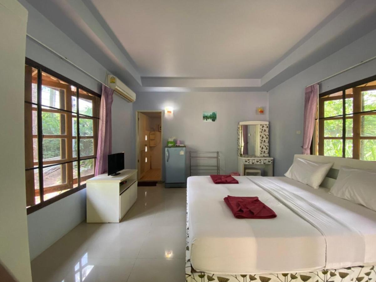 Oyo 966 Boss Khaoyai Hotell Ban Bung Toei Exteriör bild